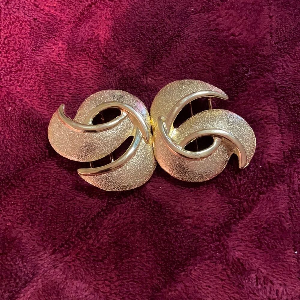 Vintage Gold Color Belt Buckle